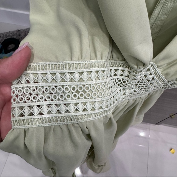 Cider solid hollowed out ruffle mini dress - Picture 4 of 6